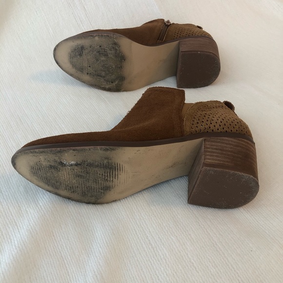 ‼️SOLD‼️ Steve Madden Ruebey Suede Bootie - Chestnut, 6.5 - Picture 9 of 14